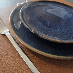 détails - assiettes bleues