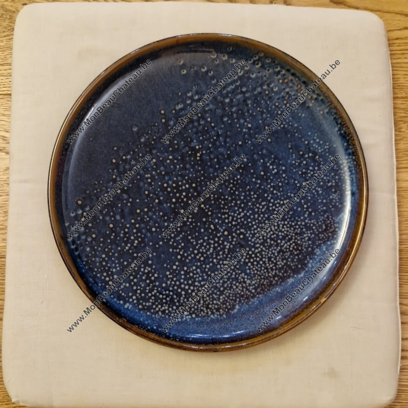 location - assiette bleue